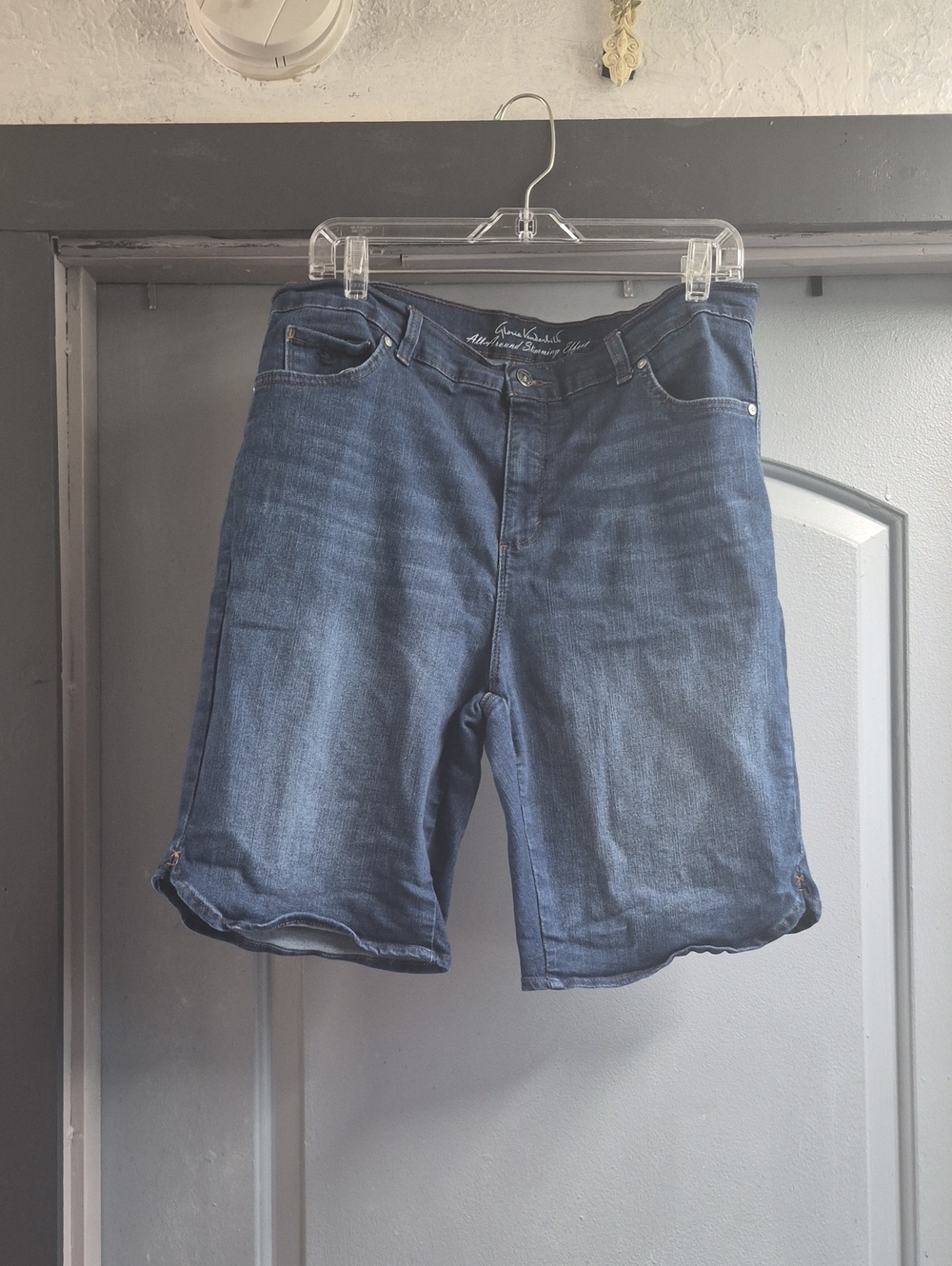 Gloria Vanderbilt Indigo Blue Denim Jean Shorts